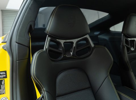 Porsche 911 GT3 TOURING (992) 15