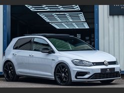 Volkswagen Golf 2.0 Golf R TSi Semi-Auto 4WD 5dr 5