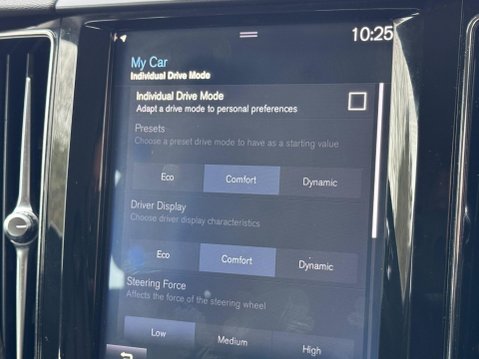 Volvo XC60 2.0 D4 Momentum SUV 5dr Diesel Auto AWD Euro 6 (s/s) (190 ps) 25