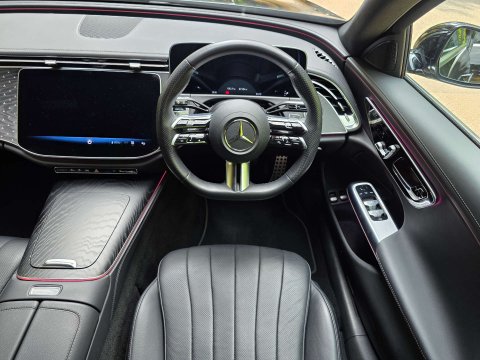 Mercedes-Benz E Class 2.0 E 300 AMG LINE Advanced E Auto 5dr 8