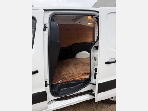 Peugeot Partner 1.6 HDi 850 S Panel Van 4dr Diesel Manual L1 (138 g/km, 90 bhp) 19