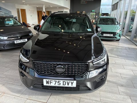 Volvo XC40 2.0 B4 MHEV Plus Black Edition DCT Auto Euro 6 (s/s) 5dr 2