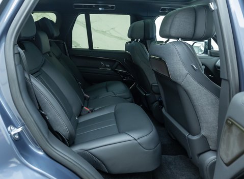 Land Rover Range Rover P530 SV 19