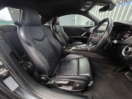 Audi TT 2.0 TFSI Coupe 3dr Petrol S Tronic quattro Euro 6 (s/s) (310 ps) 7
