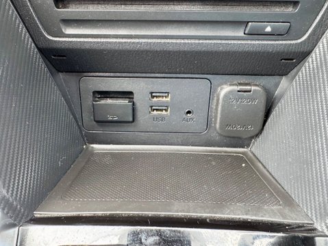 Mazda 2 SE-L NAV 30