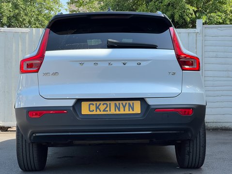 Volvo XC40 1.5 T3 R-Design SUV 5dr Petrol Auto Euro 6 (s/s) (163 ps) 9