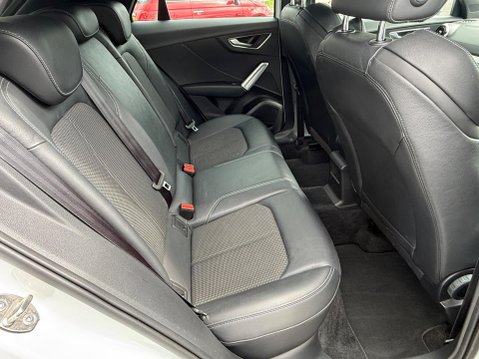 Audi Q2 2.0 TDI 35 S line S Tronic quattro Euro 6 (s/s) 5dr 25
