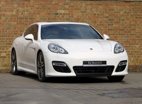 Porsche Panamera Turbo 1