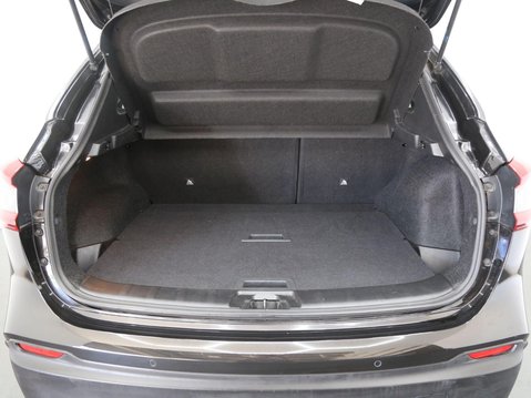 Nissan Qashqai 1.3 DIG-T N-Connecta Euro 6 (s/s) 5dr 27