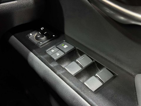 Lexus Ux 2.0 250h SUV 5dr Petrol Hybrid E-CVT Euro 6 (s/s) (184 ps) 45