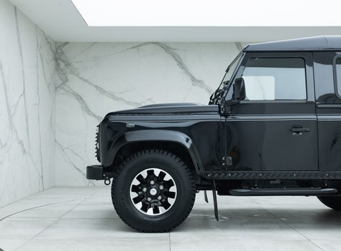 Land Rover Defender 90 XS 38