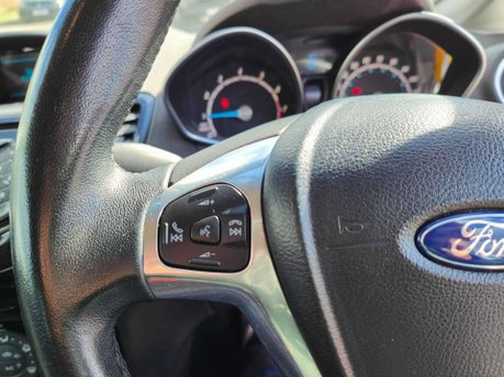 Ford Fiesta 1.0T EcoBoost Zetec Euro 5 (s/s) 3dr 40
