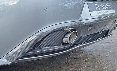 Aston Martin Vanquish 25