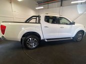 Nissan Navara 2.3 Navara Tekna dCi Auto 4WD 5dr 5
