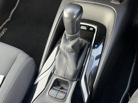 Toyota Corolla 1.8 VVT-i Hybrid Design 5dr CVT 30