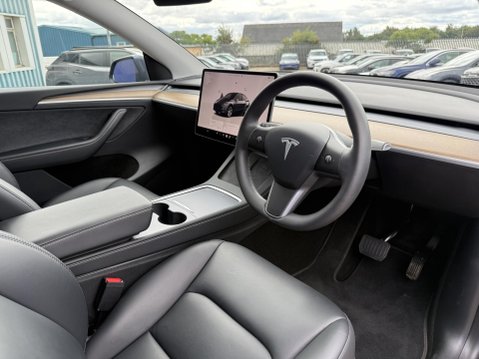 Tesla Model Y (Dual Motor) Long Range SUV 5dr Electric Auto 4WDE (384 bhp) 2