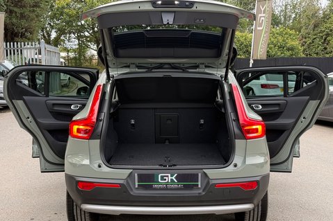 Volvo XC40 B3 ULTRA 14
