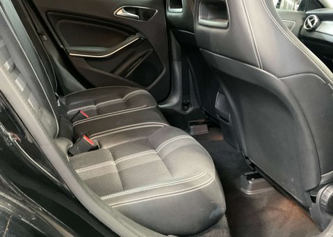 Mercedes-Benz GLA 1.6 GLA180 GPF Urban Edition SUV 5dr Petrol 7G-DCT Euro 6 (s/s) (122 ps) 10