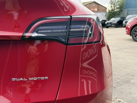 Tesla Model Y (Dual Motor) Long Range SUV 5dr Electric Auto 4WDE (384 bhp) 19