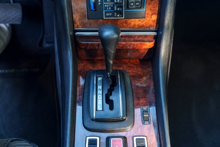 Mercedes-Benz SLC 380 SLC SPECIAL DELIVERY 18