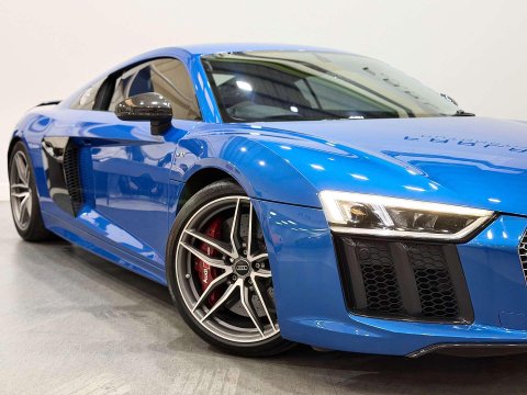 Audi R8 5.2 FSI V10 Plus Coupe 2dr Petrol S Tronic quattro Euro 6 (s/s) (610 ps) 9