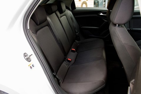 Audi A1 SPORTBACK TFSI TECHNIK 35
