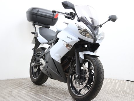 Kawasaki ER-6F EX 650 CAF / DAF