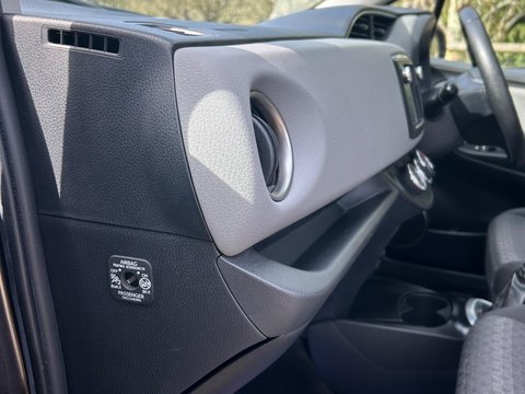Toyota Yaris 1.33 Dual VVT-i Icon Euro 6 5dr 11