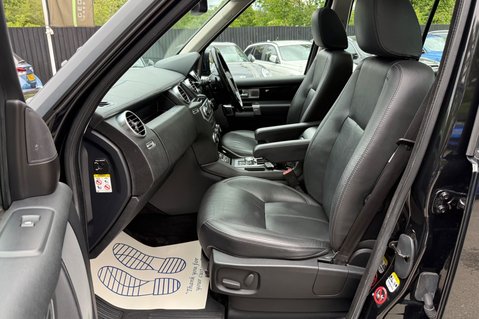 Land Rover Discovery SDV6 HSE - TWO OWNERS - 10 SERVICES - CAMBELT - TOWBAR 4