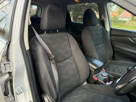 Nissan X-Trail DCI N-TEC 6