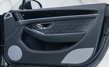 Bentley Continental GTC V8 30