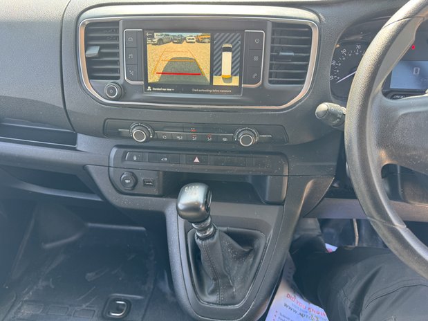 Vauxhall Vivaro LWB L2H1 [SOLD MM] Low Roof Pro F2900 Air Con Nav Sensors EURO 6 31