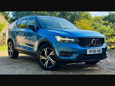 Volvo XC40 2.0 D3 R-Design SUV 5dr Diesel Auto Euro 6 (s/s) (150 ps)