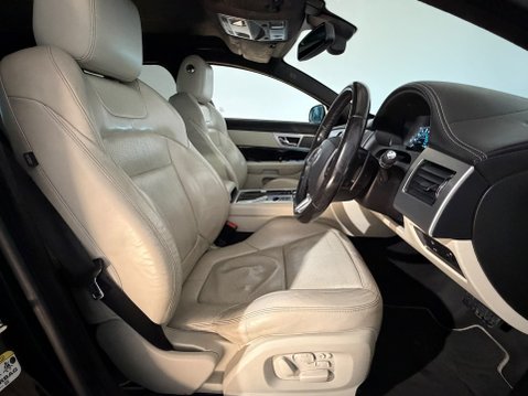 Jaguar XF D V6 S PORTFOLIO SPORTBRAKE 16