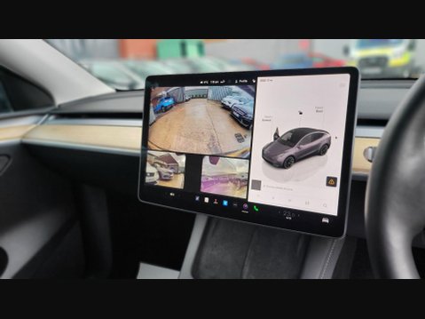 Tesla Model Y LONG RANGE AWD 25