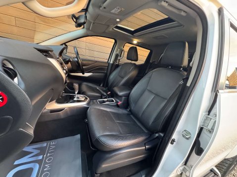Nissan Navara 2.3 Navara Tekna dCi Auto 4WD 5dr 31