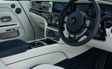 Rolls-Royce Spectre 13