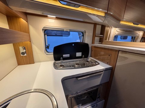 Burstner Ixeo IT 680 G 23