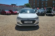 Hyundai i20 MPI SE.AUTOMATIC..1 PREVIOUS OWNER,18 STAMPS,AIR CON,LAST OWNER  9 YEARS. 3