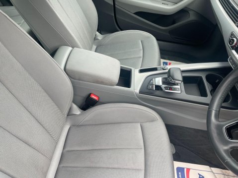 Audi A4 2.0 TDI 35 Technik S Tronic Euro 6 (s/s) 4dr 15