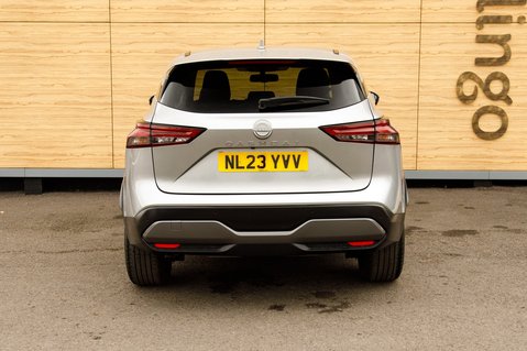 Nissan Qashqai DIG-T N-CONNECTA MHEV 6