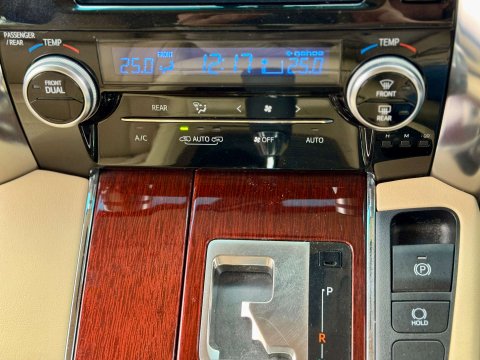 Toyota Alphard 3.5 V6 EXECUTIVE LOUNGE 7 SEAT 18