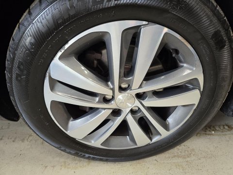 Peugeot Traveller 2.0 BlueHDi Allure Standard MPV EAT6 MWB Euro 6 (s/s) 5dr 48