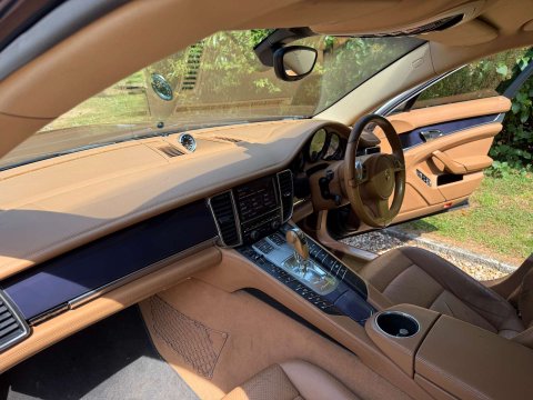 Porsche Panamera 4.8 Panamera 4s Semi-Auto 4WD 5dr 25