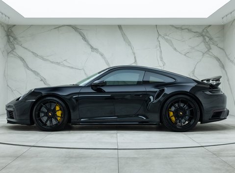 Porsche 911 Turbo S (992) 5