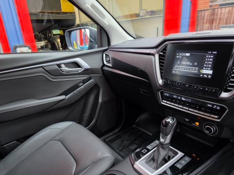 Isuzu D-Max DL40 DCB Auto 18