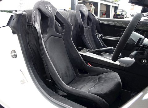 Lamborghini Gallardo LP 570-4 Performante Spyder 23