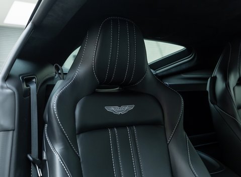 Aston Martin V8 Vantage 15