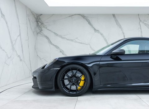 Porsche 911 GT3 (992) 25