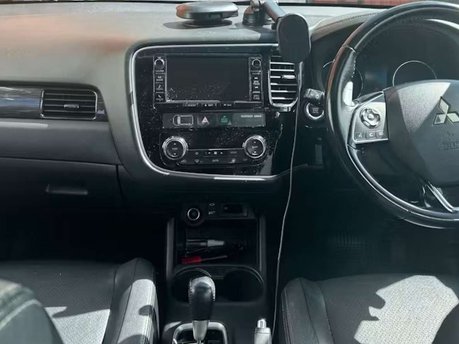 Mitsubishi Outlander 2.3 Outlander GX 4 DI-D Auto 4WD 5dr 25